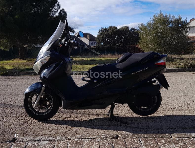 Suzuki BURGMAN 125 – Vista 1