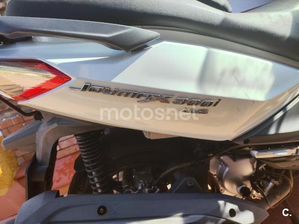 SYM Joymax 300 – Vista 5