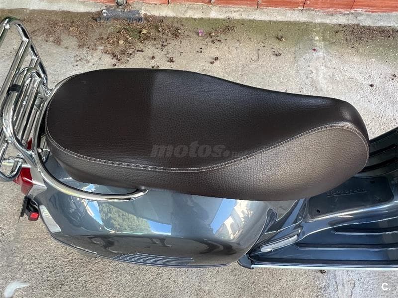Vespa GTS 125 Touring – Vista 5