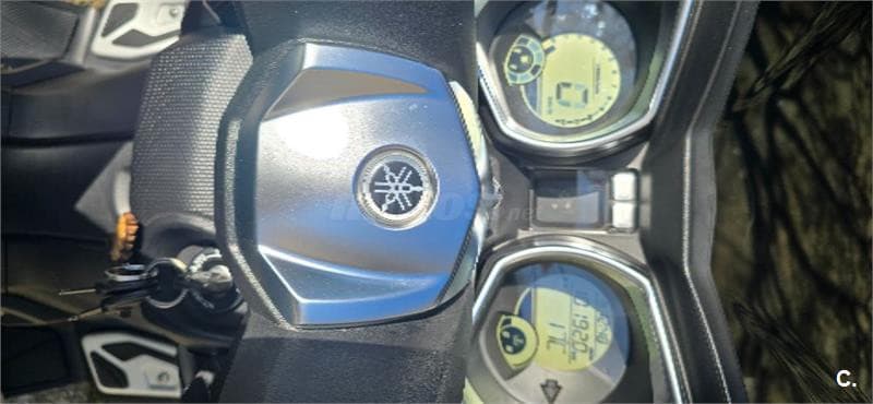 Yamaha XMAX 250 – Vista 4