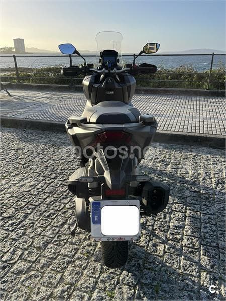 Honda ADV 350 – Vista 3