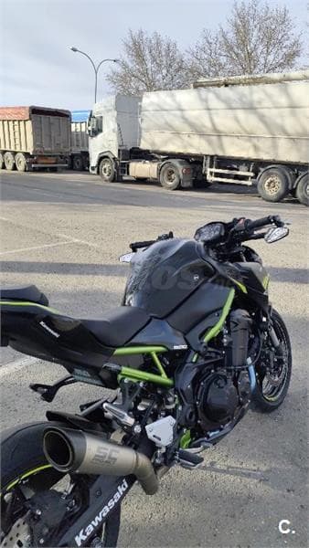 Kawasaki Z 900 – Vista 3