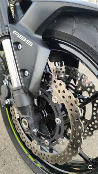 Kawasaki Z 900 – Vista 8