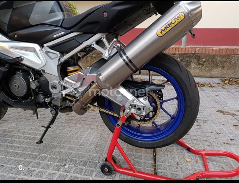Aprilia Tuono 1000 R – Vista 11