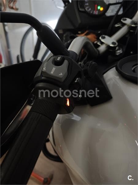 Suzuki V-Strom 650 XT ABS – Vista 3