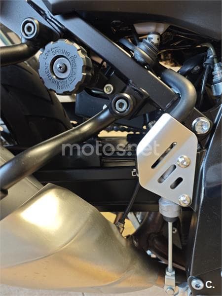 Suzuki V-Strom 650 XT ABS – Vista 10