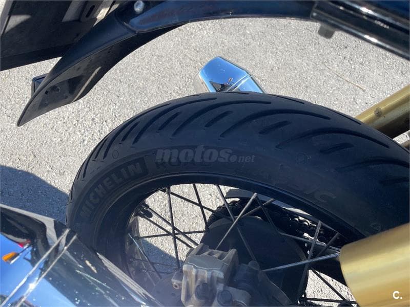 Royal Enfield Interceptor 650 – Vista 11