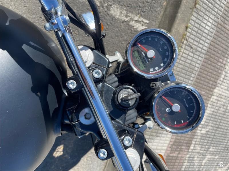 Royal Enfield Interceptor 650 – Vista 5