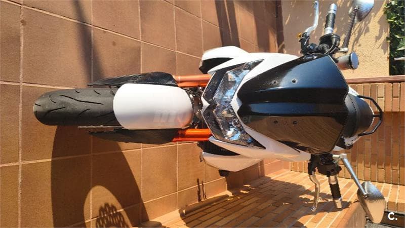 Kawasaki Z 1000 – Vista 11