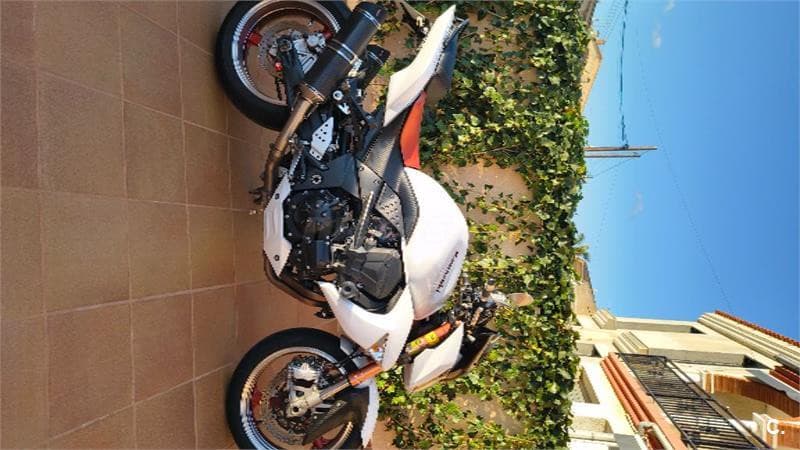 Kawasaki Z 1000 – Vista 13