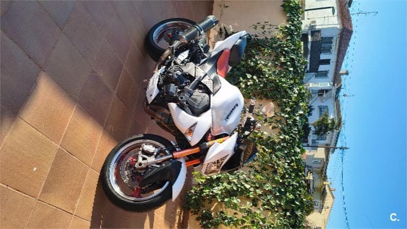 Kawasaki Z 1000 – Vista 15