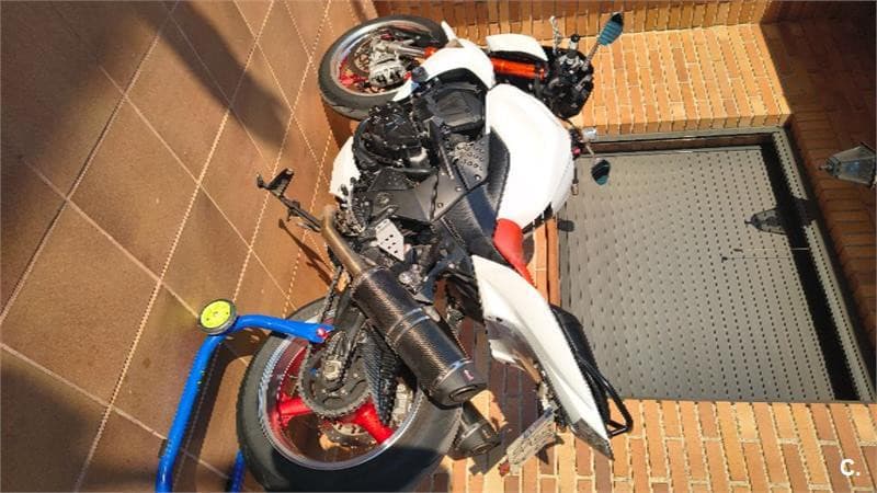 Kawasaki Z 1000 – Vista 3