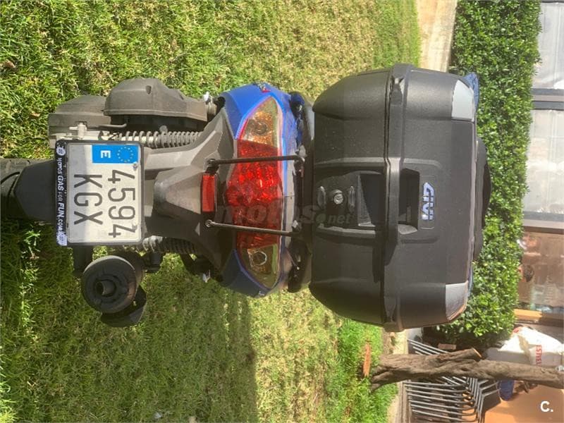 SYM Joymax 125 – Vista 4