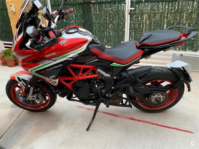 MV Agusta Turismo Veloce 800 – Vista 2