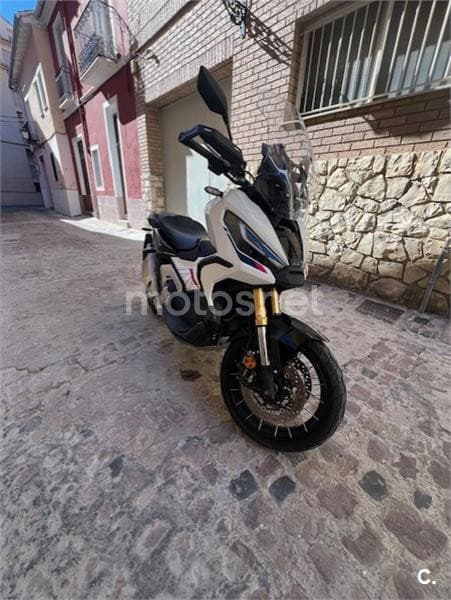 Honda X-ADV – Vista 3