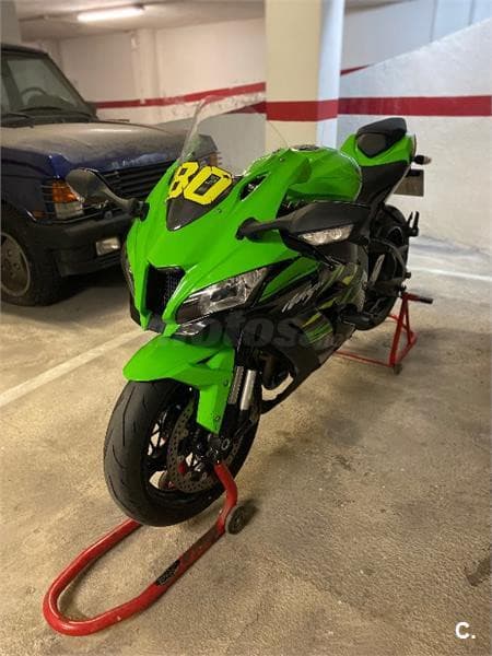 Kawasaki ZX 10R – Vista 5