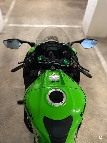 Kawasaki ZX 10R – Vista 6