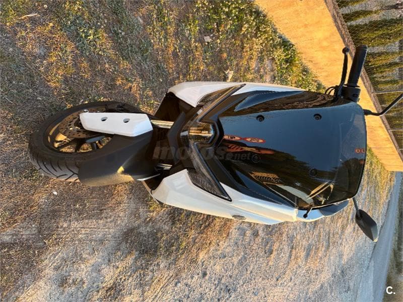 Yamaha NMAX – Vista 2