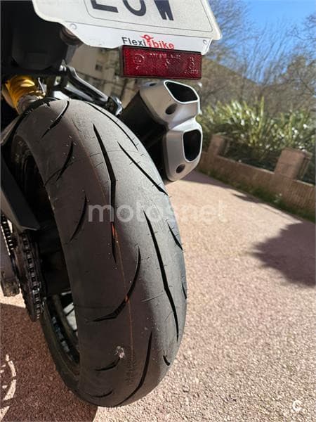 Ducati Monster 821 – Vista 5