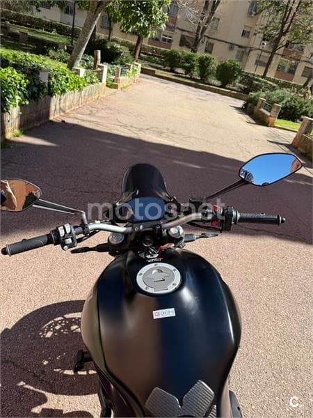 Ducati Monster 821 – Vista 8