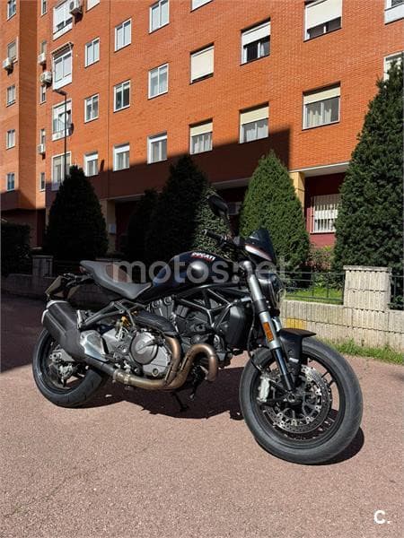 Ducati Monster 821 – Vista 9