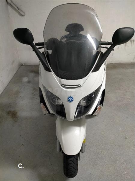 Piaggio X EVO 250 – Vista 5