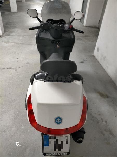 Piaggio X EVO 250 – Vista 6