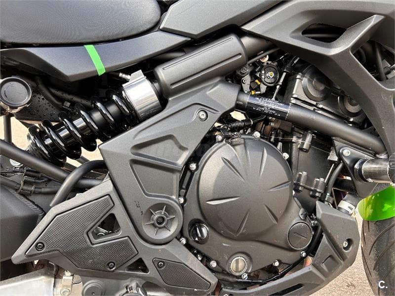 Kawasaki Versys – Vista 8