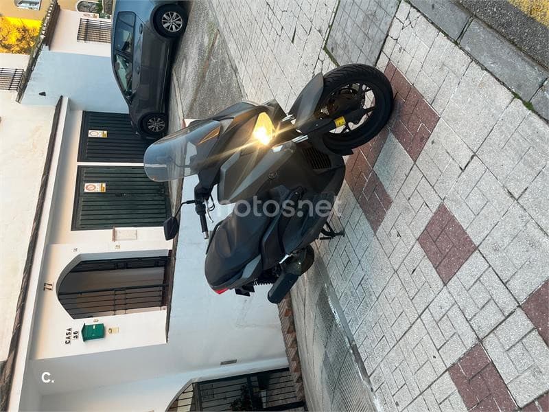 Yamaha XMAX 250 – Vista 2