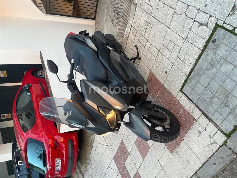 Yamaha XMAX 250 – Vista 3