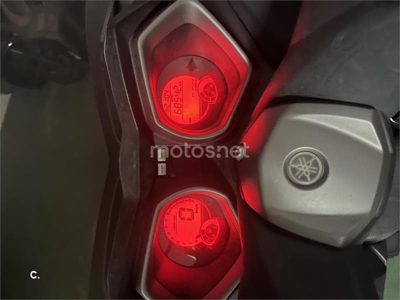 Yamaha XMAX 250 – Vista 5