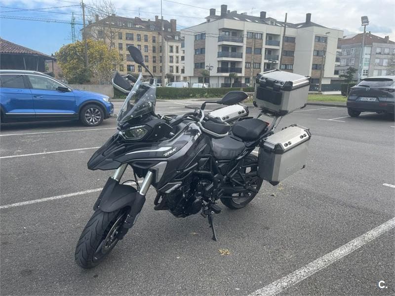 Benelli TRK 702 – Vista 1