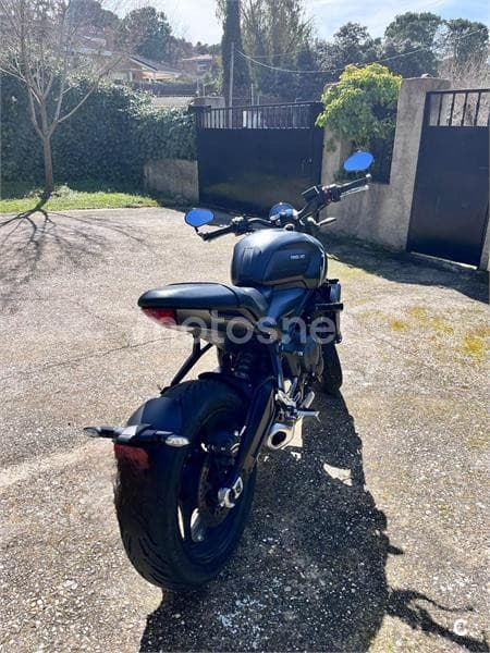 Triumph Trident 660 – Vista 7