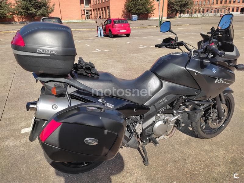 Suzuki V-Strom 650 ABS – Vista 3