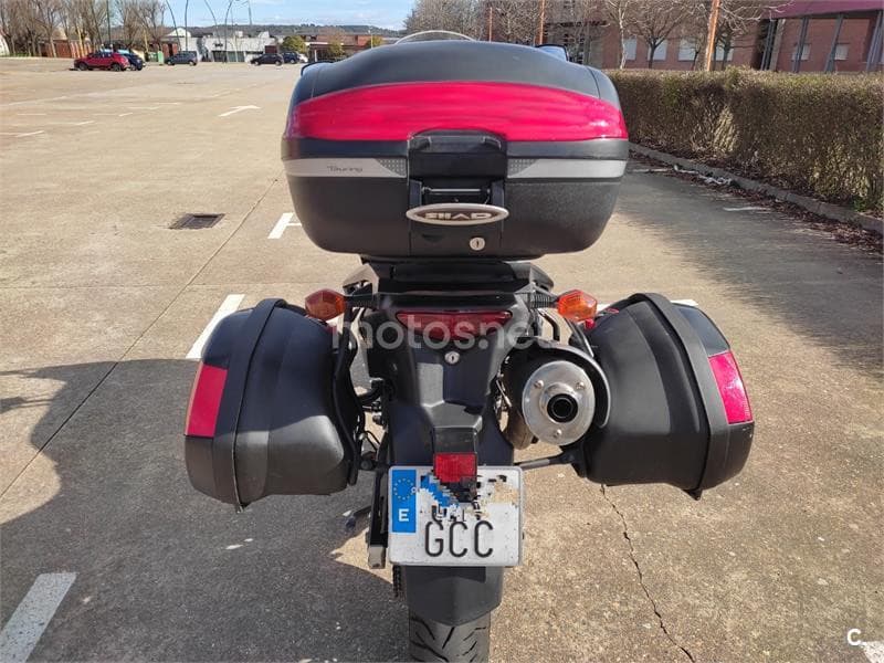 Suzuki V-Strom 650 ABS – Vista 6