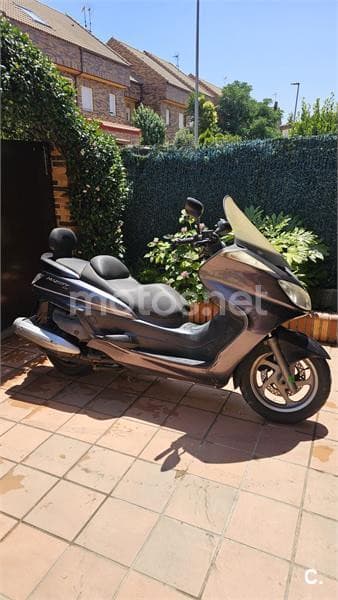 Yamaha YP Majesty 400 – Vista 1