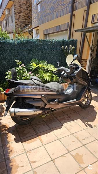 Yamaha YP Majesty 400 – Vista 5