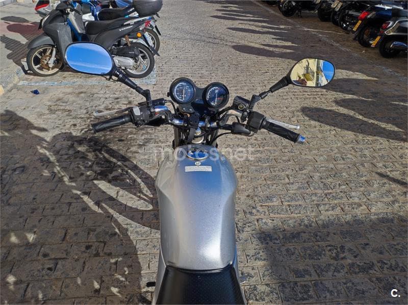 Yamaha YBR 125 Clasic SP – Vista 5