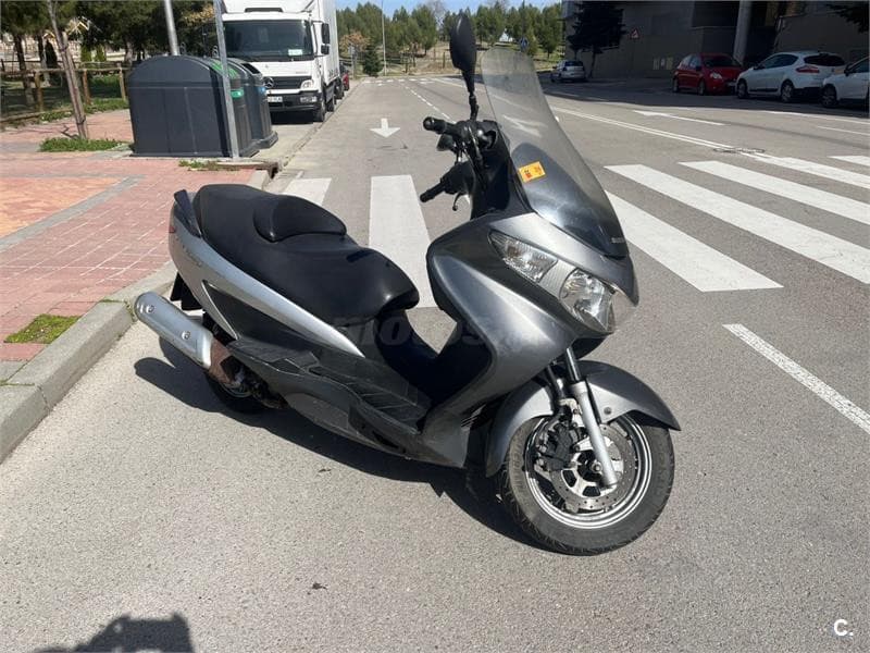 Suzuki BURGMAN 125 – Vista 1