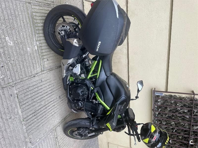 Kawasaki Z 900 – Vista 4