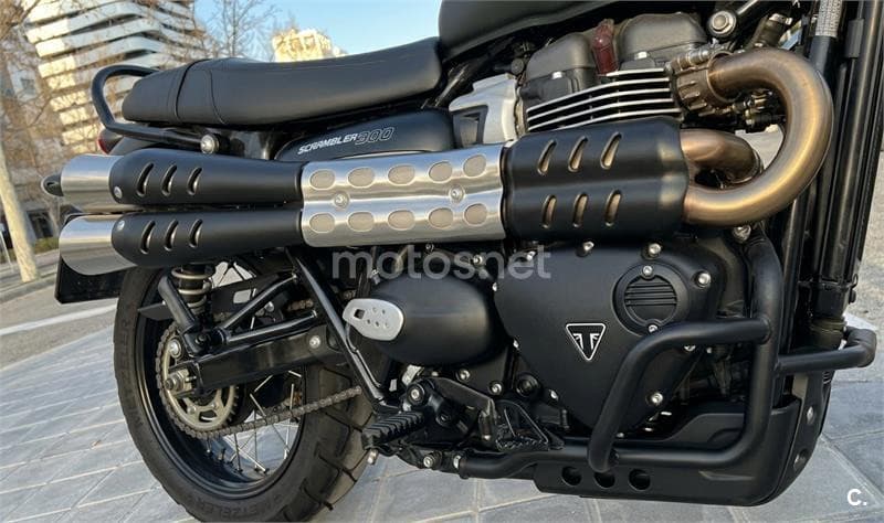 Triumph Scrambler 900 – Vista 7