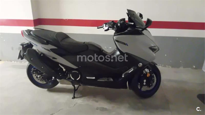 Yamaha TMAX 560 ABS – Vista 1