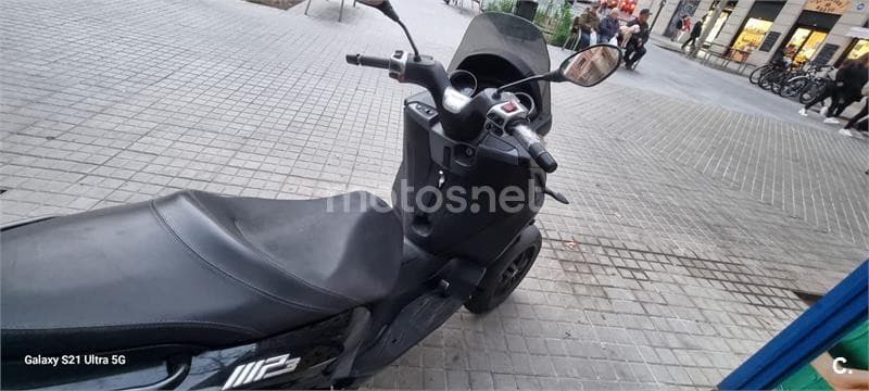 Piaggio MP3 – Vista 4