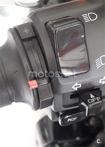 Kawasaki ZRX 1200R – Vista 5