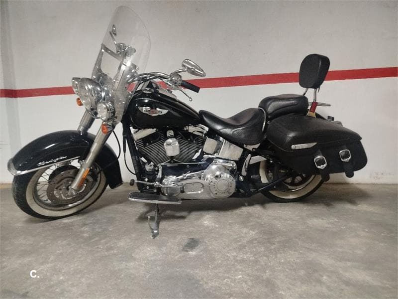 Harley-Davidson Softail Standard – Vista 2