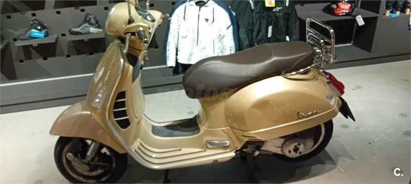 Vespa GTS 300 ie – Vista 3