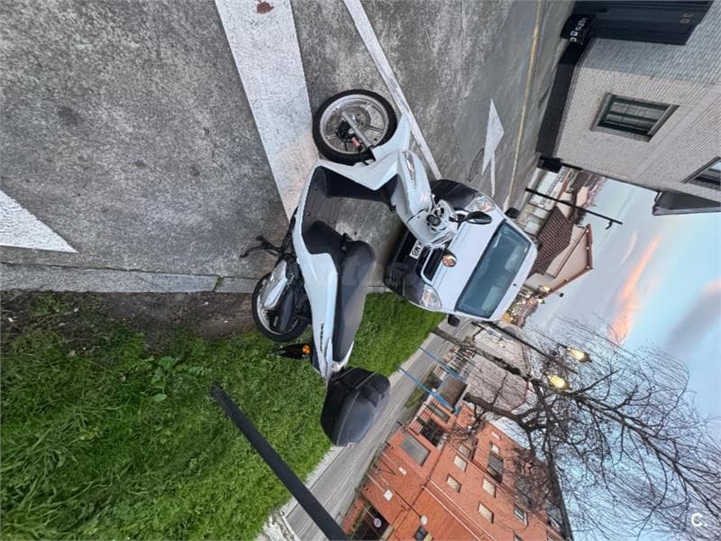 Honda Vision – Vista 1