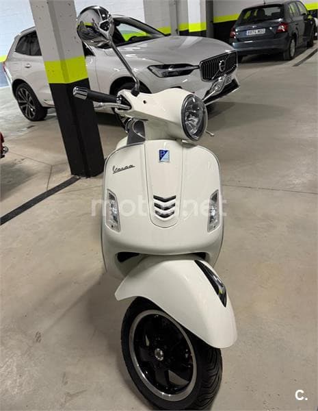 Vespa GTS 125 ie Super 3400 € 2018 Málaga - 5