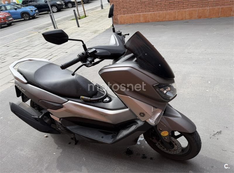 Yamaha NMAX – Vista 2