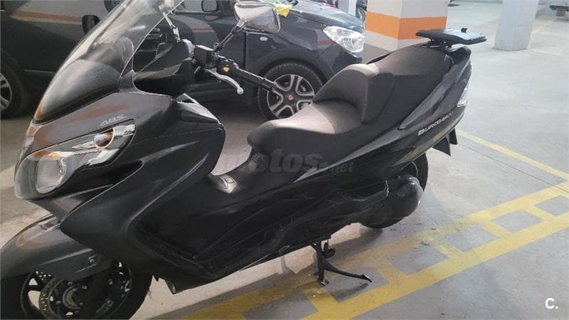 Suzuki BURGMAN 400 – Vista 3